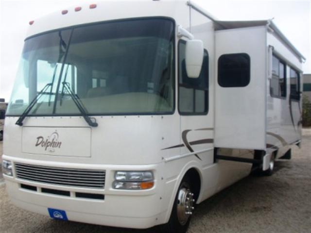 Used 2004 National Dolphin 5342 Class A - Gas For Sale